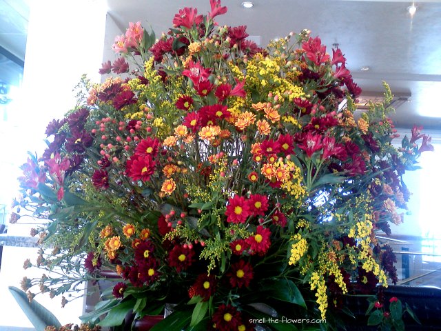 daisy floral arrangement